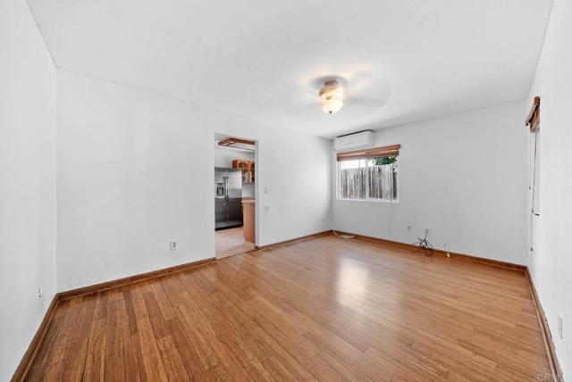 Detail Gallery Image 11 of 59 For 694 Calma Pl, Chula Vista,  CA 91910 - 5 Beds | 3/1 Baths