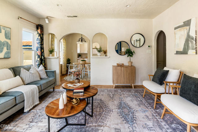 Detail Gallery Image 4 of 32 For 2428 Seneca St, Pasadena,  CA 91107 - 2 Beds | 1/1 Baths