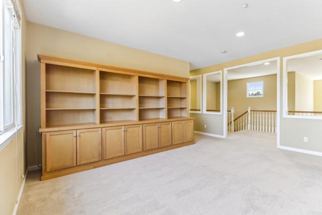 Image 39 of 74 For 2715 Glenview Way