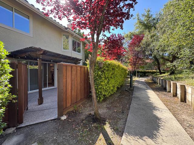 380 Bellflower Court, San Ramon CA: https://media.crmls.org/mediaz/89def65c-0a26-4035-b0e2-a6303b34e721.jpg