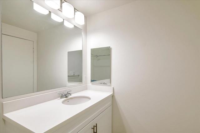 12655 Bluff Creek Drive,  CA: https://media.crmls.org/mediaz/89df060a-30d0-411c-a11d-a0824e1a87ec.jpg