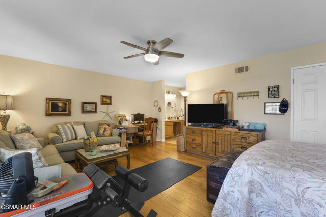 41015 Village 41 #104, Camarillo -HsHpro