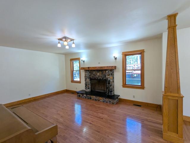 53300 Meadow Drive, Idyllwild CA: https://media.crmls.org/mediaz/89e15a2e-8171-4792-9f0b-08b330469b73.jpg