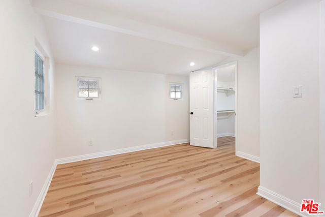 483 Sturtevant Drive, Sierra Madre CA: https://media.crmls.org/mediaz/89e1d61a-57a9-4ca8-8e51-8c9634f277f2.jpg
