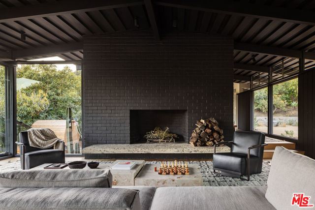 Image 9 of 34 For 6009 Bonsall Drive