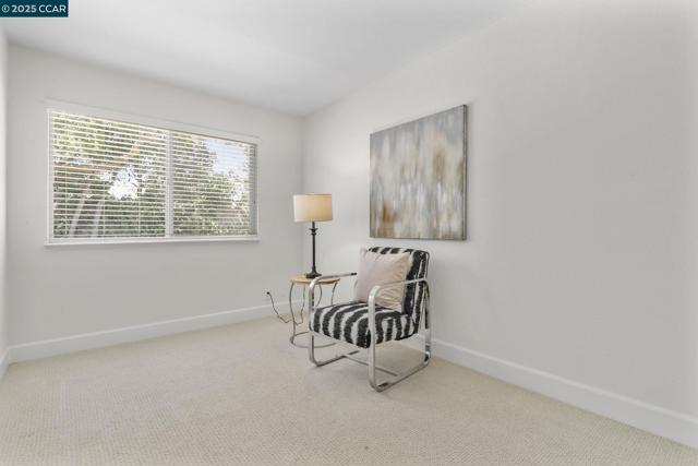 3249 Claudia Dr, Concord CA: https://media.crmls.org/mediaz/89e326bc-4e79-4407-b6c8-05260827c148.jpg