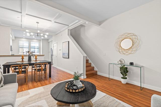 265 Kentdale Place, San Jose CA: https://media.crmls.org/mediaz/89e340e4-02f1-470e-9d5e-4ebe3a54715d.jpg