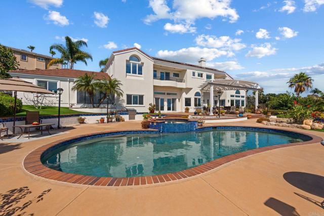 Detail Gallery Image 22 of 46 For 7327 El Fuerte St, Carlsbad,  CA 92009 - 5 Beds | 4/1 Baths