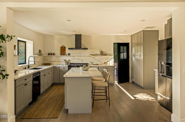 Detail Gallery Image 8 of 42 For 2994 Durand Dr, Los Angeles,  CA 90068 - 5 Beds | 3 Baths