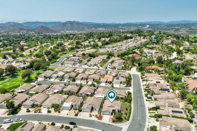 13356 Corte De Comares, San Diego CA: https://media.crmls.org/mediaz/89e5a1f9-aeef-4a6b-9c26-7e5fdb926bc3.jpg