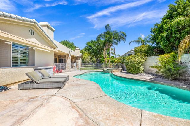 19 Sherwood Road, Rancho Mirage, CA 92270