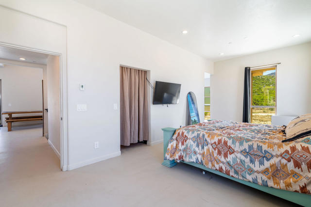 28990 Bonita Vista Road, Mountain Center CA: https://media.crmls.org/mediaz/89e614dc-d860-4696-8220-4390b145c9c5.jpg