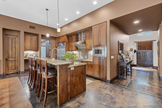 825 Gonzales Street, Solana Beach CA: https://media.crmls.org/mediaz/89e677cb-4818-4ec0-b30a-6400a54a96be.jpg