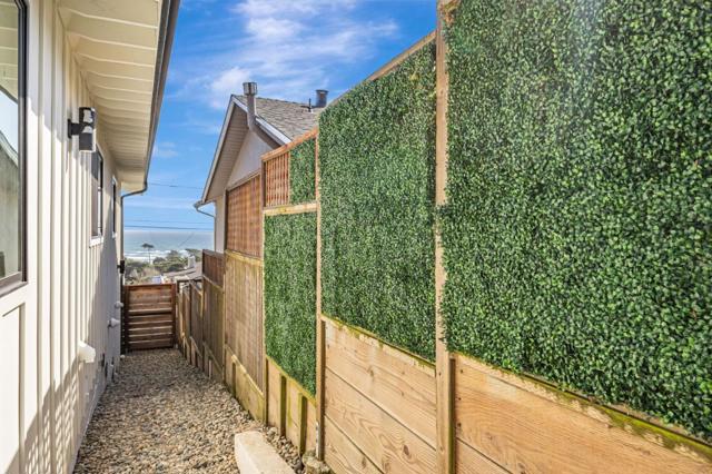 651 Stetson Street, Moss Beach CA: https://media.crmls.org/mediaz/89e87e9c-c418-4ab9-9259-8c706a3e7a14.jpg