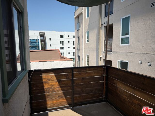 1947 Clinton Street, Los Angeles CA: https://media.crmls.org/mediaz/89e9daee-3b77-4fef-b50e-ce30dacb6334.jpg