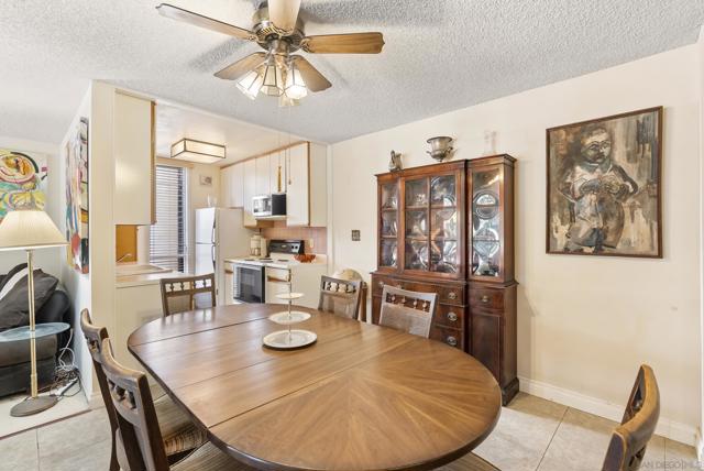 6455 La Jolla Blvd, La Jolla CA: https://media.crmls.org/mediaz/89ea89a4-20e4-4bcc-b2ea-a7b7f812d442.jpg