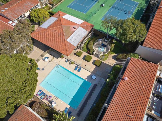 435 S Sierra Avenue, Solana Beach CA: https://media.crmls.org/mediaz/89eaaf47-a58c-403c-bb91-999a3e5f9ba9.jpg