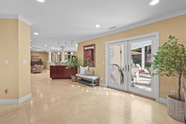 Detail Gallery Image 14 of 75 For 1927 Belmore Ct, El Cajon,  CA 92020 - 3 Beds | 2/1 Baths