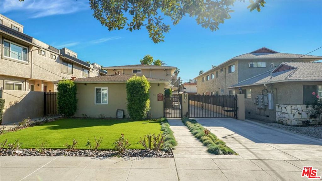 40 S MERIDITH Avenue #6