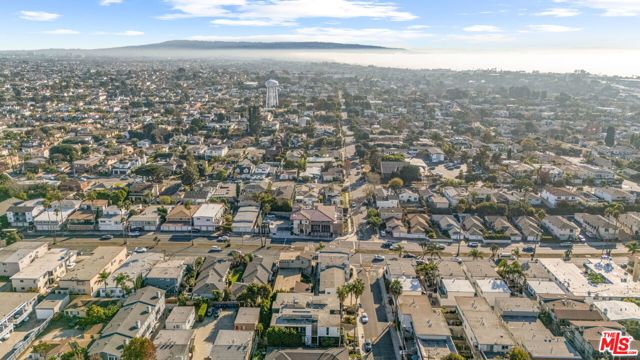 1150 Rowell Avenue, Manhattan Beach, California 90266, 3 Bedrooms Bedrooms, ,2 BathroomsBathrooms,Residential,For Sale,Rowell,24474927