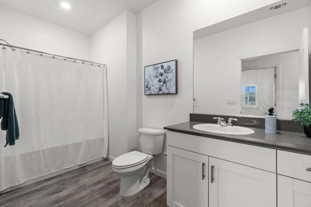 1340 Crimson Place, Manteca CA: https://media.crmls.org/mediaz/89ed2619-8a57-4268-bf04-759d026b18cd.jpg