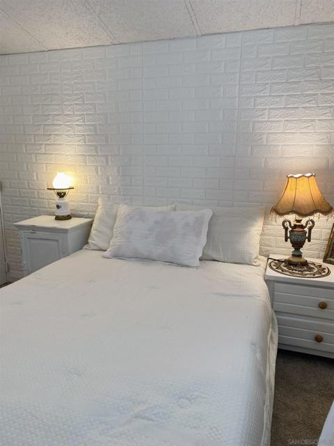 1425 E Madison Ave E, El Cajon CA: https://media.crmls.org/mediaz/89ed98e4-b556-49b5-b501-8be75ecc6569.jpg