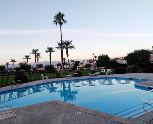 45885 Algonquin Circle, Indian Wells CA: https://media.crmls.org/mediaz/89ef2e91-ee42-420c-8ff8-20f1e9384434.jpg