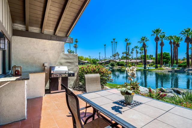 162 Lost River Drive, Palm Desert CA: https://media.crmls.org/mediaz/89f0030d-af8a-4a04-9f13-3a23a3d7201f.jpg