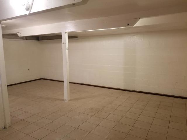 7440 38th Avenue, Sacramento CA: https://media.crmls.org/mediaz/89f1ec18-518f-472b-abba-48932ca91e97.jpg