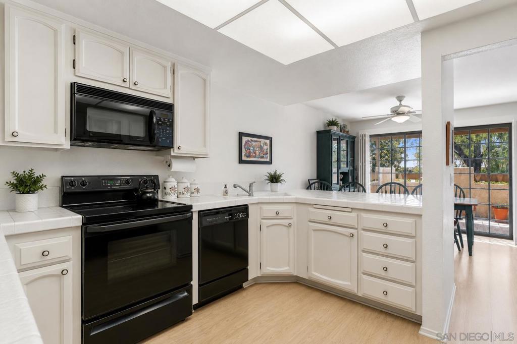 11872 Bernardo Terrace - photo 9