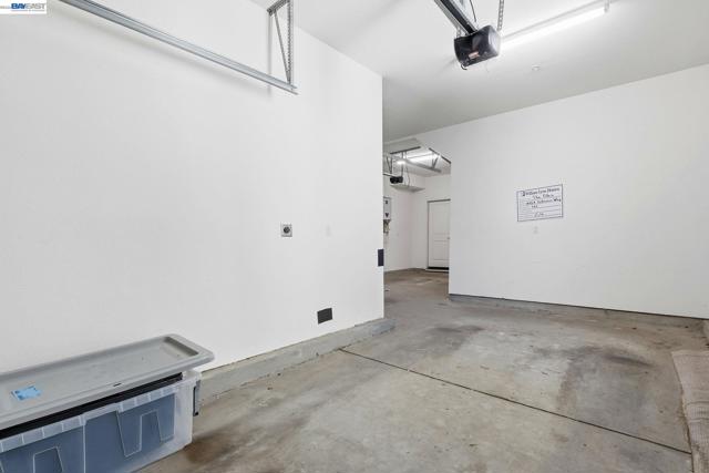 Image 28 of 44 For 8553 Schooner Way