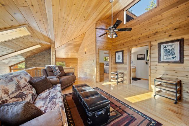 Image 16 of 75 For 24938 Roble Drive