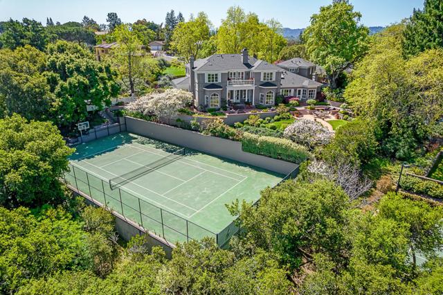 1205 Trinity Drive, Menlo Park CA: https://media.crmls.org/mediaz/89f3311f-ba13-4e1e-8a1f-e82dff19a902.jpg