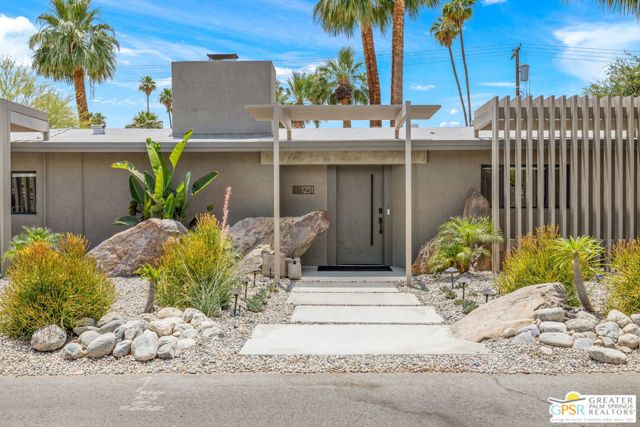 1251 E San Lorenzo Road, Palm Springs CA: https://media.crmls.org/mediaz/89f34c01-fe6e-4601-b978-6f85a0fb7a63.jpg