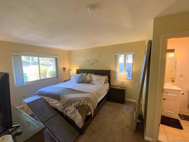 Image 9 of 17 For 2616 Alpine Blvd 7