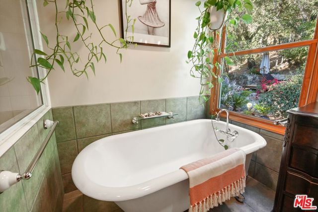 774 Old Topanga Canyon Road, Topanga CA: https://media.crmls.org/mediaz/89f3cbee-147e-4870-a0db-2c1e60546d04.jpg