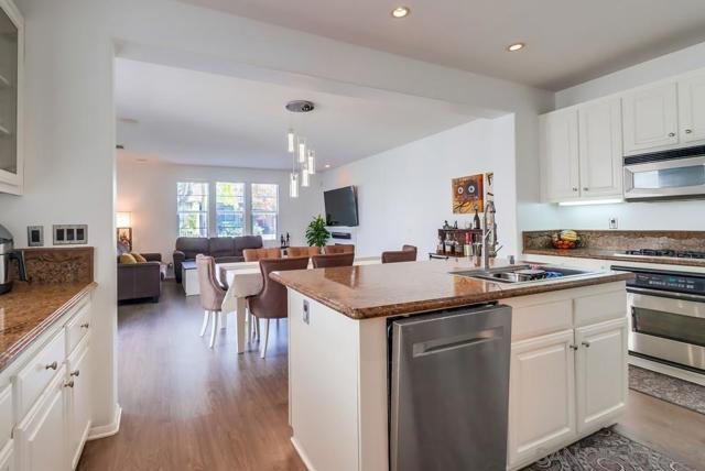 2235 Old Barn Lane, Chula Vista CA: https://media.crmls.org/mediaz/89f412e6-1a44-4535-992e-784f81aeb347.jpg