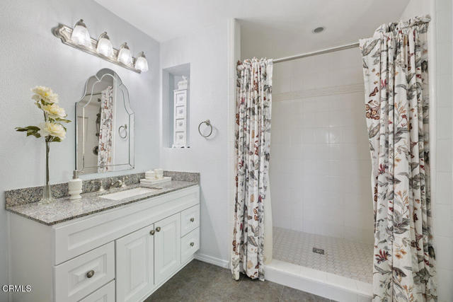 Detail Gallery Image 19 of 39 For 25 Faulkner Ct #25,  Ventura,  CA 93003 - 2 Beds | 2 Baths