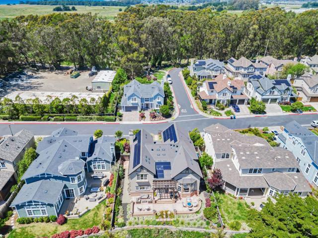 121 Carnoustie Drive, Half Moon Bay CA: https://media.crmls.org/mediaz/89f4ddbd-85d5-453c-941d-a5da3719761d.jpg
