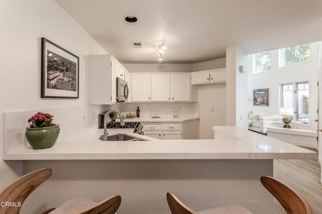 2759 Butter Creek Drive, Pasadena CA: https://media.crmls.org/mediaz/89f5581d-c18c-4b7f-9645-efed03609b0c.jpg