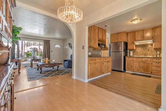 130 Cypress Street, Redwood City CA: https://media.crmls.org/mediaz/89f55d0a-f247-4afd-bdb0-fc3ab79b595c.jpg