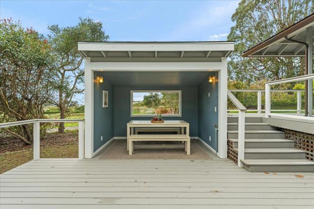 21 Crest Lane, La Selva Beach CA: https://media.crmls.org/mediaz/89f565c7-e921-473d-b8c9-f2939a690227.jpg