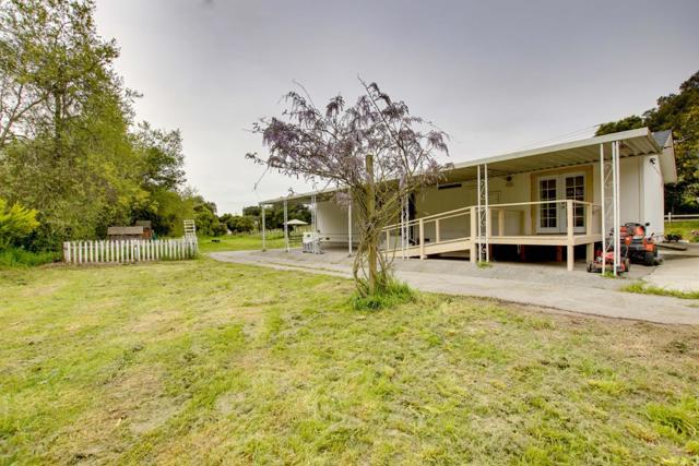 9345 Prunedale South Road, Salinas CA: https://media.crmls.org/mediaz/89f56eed-1cd9-41fb-a1e6-5227a15e0d7f.jpg