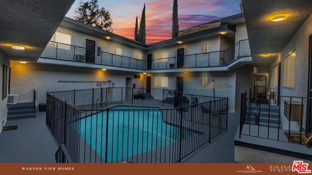 5201 Rigoletto Street, Woodland Hills CA: https://media.crmls.org/mediaz/89f58aea-1f45-4ce3-acbe-4751b3bd7253.jpg