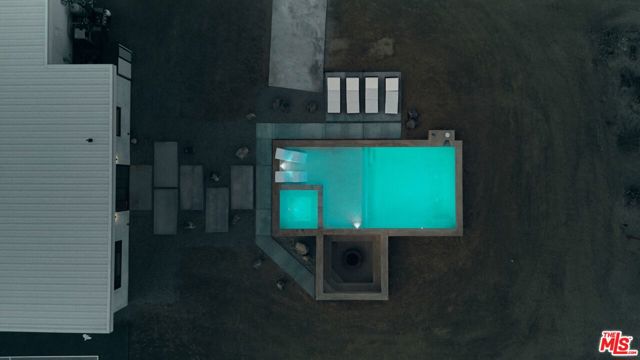 4375 Border Avenue, Joshua Tree CA: https://media.crmls.org/mediaz/89f62288-012f-447b-8033-71bda2596b82.jpg