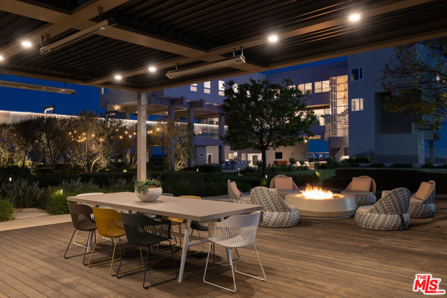 15210 Antelo Place, Los Angeles CA: https://media.crmls.org/mediaz/89f64383-5bd8-44b5-84e8-be28e84f536a.jpg