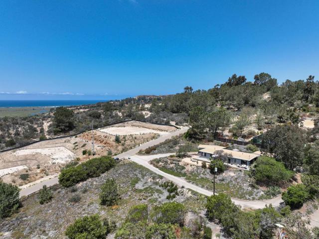 3854 56 Via Del Mar, San Diego CA: https://media.crmls.org/mediaz/89f6efab-84d6-41dc-a782-5a3bcdbf3dfb.jpg