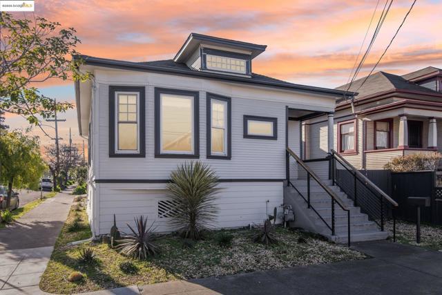 Details for 1075 61st St, Oakland, CA 94608