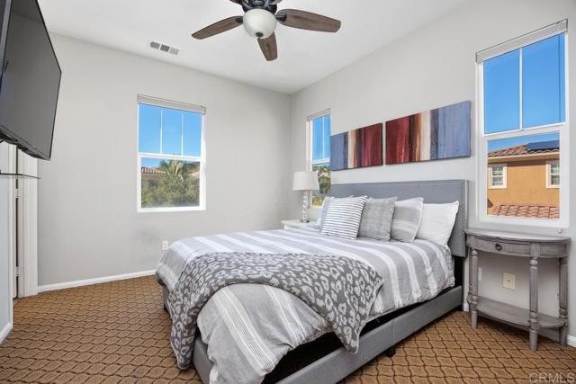 Detail Gallery Image 22 of 29 For 3428 Filoli Circle, Carlsbad,  CA 92009 - 3 Beds | 3/1 Baths