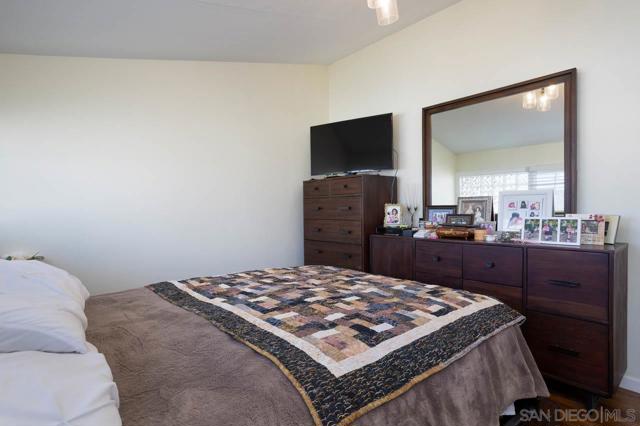 2597 Melbourne Dr, San Diego CA: https://media.crmls.org/mediaz/89f8ea0e-83ce-4c85-b581-497de687213c.jpg
